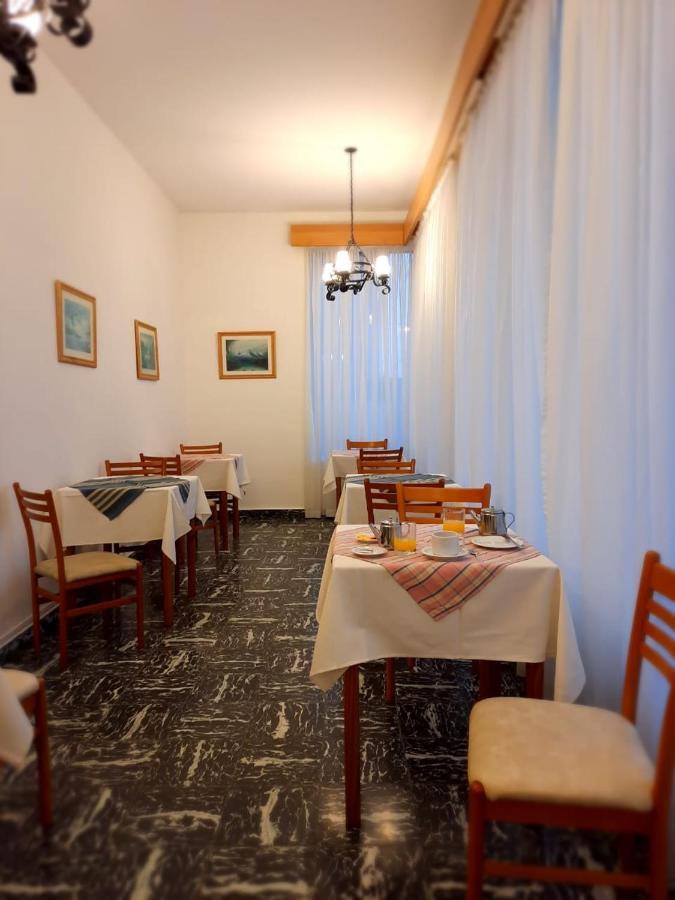 Hosteria Bello Horizonte Bariloche Buitenkant foto
