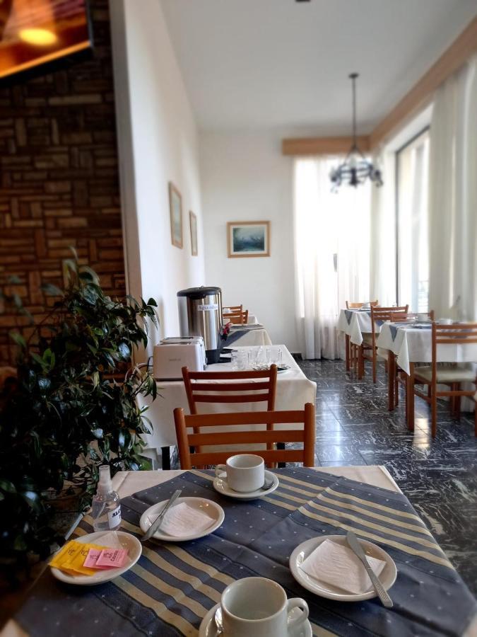 Hosteria Bello Horizonte Bariloche Buitenkant foto